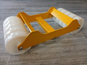 Dispozitiv de transportat auto avariate